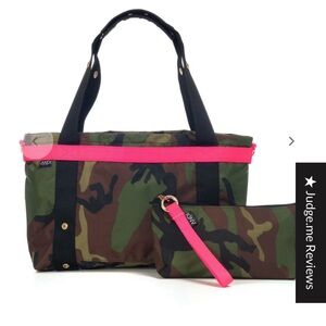 Small Andi bag, camo with hot pink stripe
